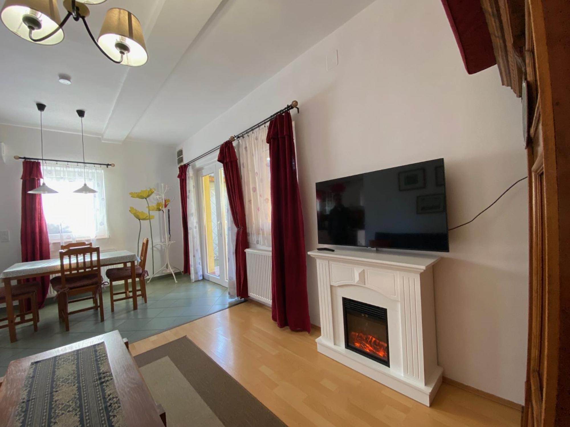 Villa Elisa Вонярцвашхедь Экстерьер фото